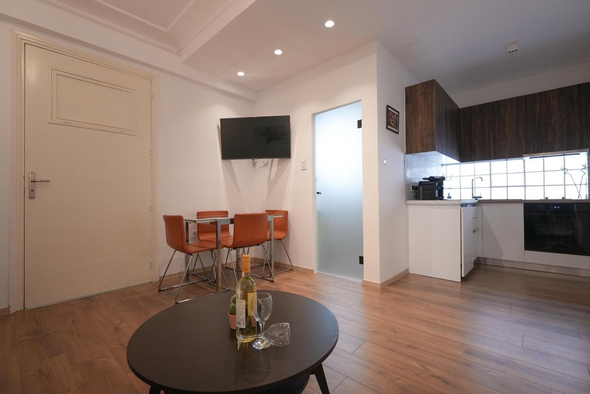 Syntagma Square, 50Sqm Nikis Luxurious Apartment Atenas Exterior foto